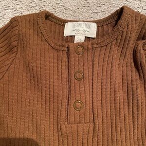 The simple folk shirt